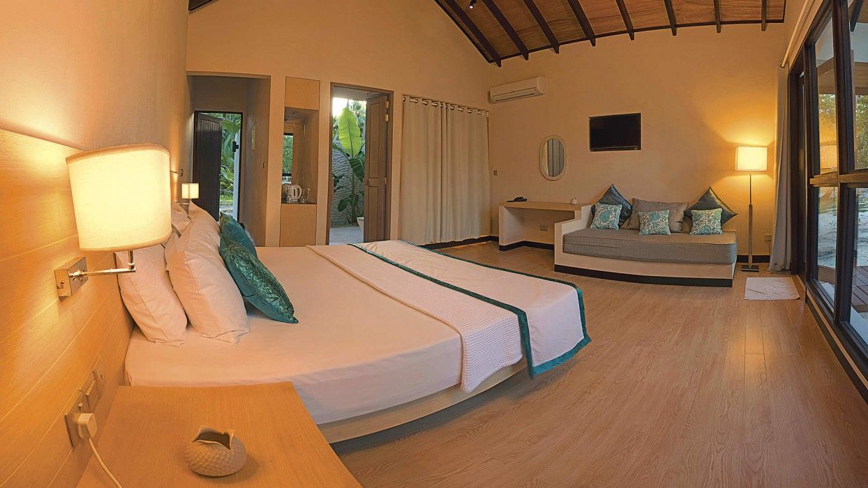 Malahini Kuda Bandos Resort Hulhumalé
